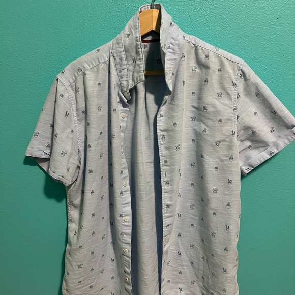 4 Animal/Plant Collard Shirts - Picture 2 of 4
